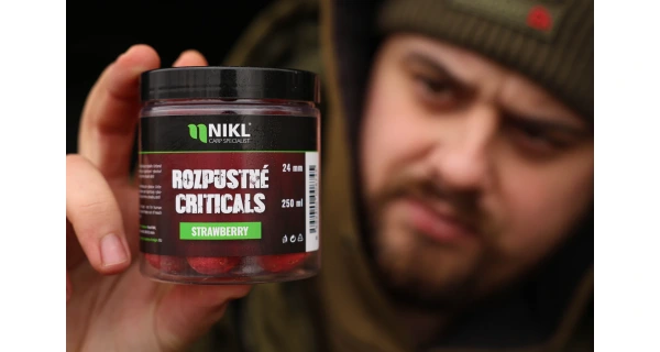 Nikl Rozpustné Criticals boilie Strawberry 250ml 16
