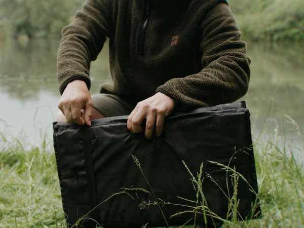 Delphin Podložka Pod Ryby CarpMAT BANX Camo - 110x60 cm 4