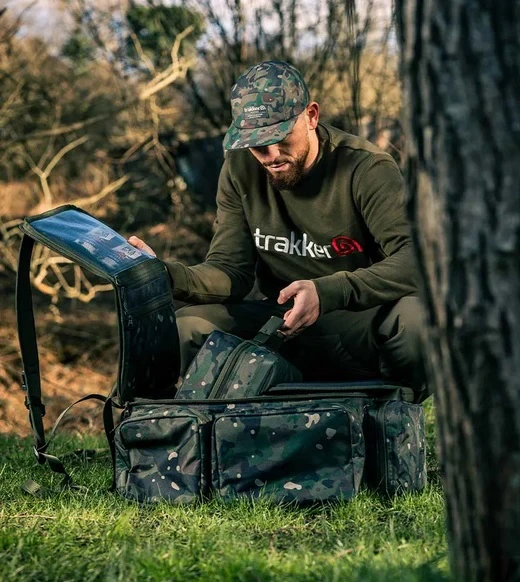 Trakker Batoh NXC Camo Deluxe Rucksack 19