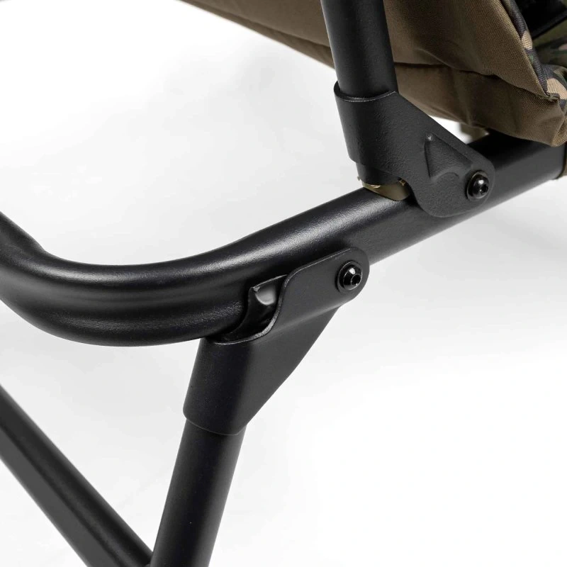 Trakker Křeslo komfortní s područkami Levelite Camo Longback Chair 7