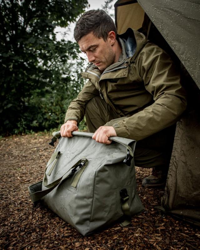 Trakker Nepromokavá taška - Downpour Roll-Up Carryall 1