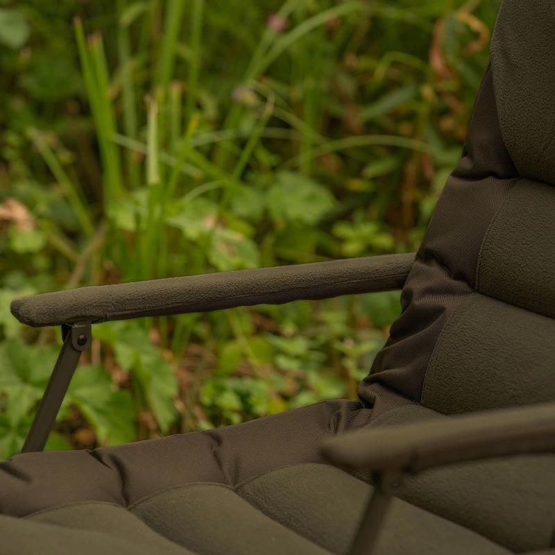 Avid Carp Kreslo Benchmark Leveltech Hi Black Recliner Chair 2