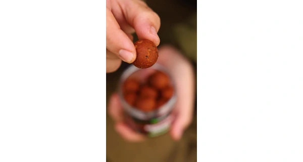 Nikl Rozpustné boilies Chilli & Peach 250ml 6