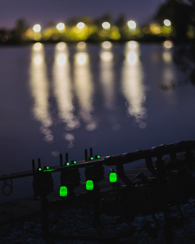 Fox Swinger Black Label Dumpy Halo Bobbins 1