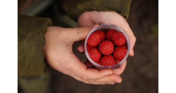 Nikl Rozpustné Criticals boilie Krill Berry 250ml 8