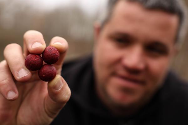 Nikl Hotové boilies Gigantica ATTRACTIVE 2