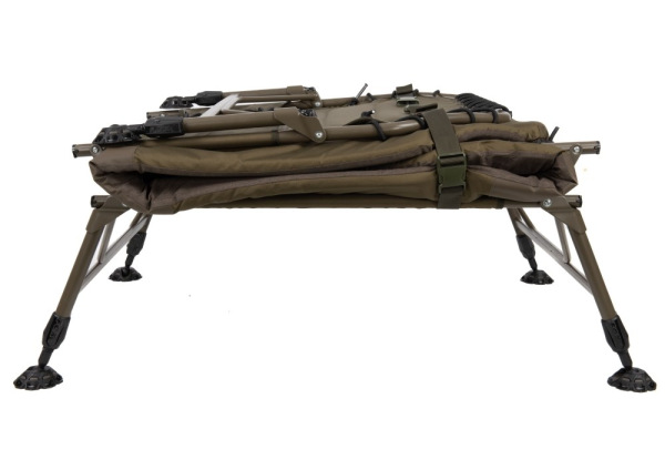 Fox Lehátko Voyager XL Bedchair 1