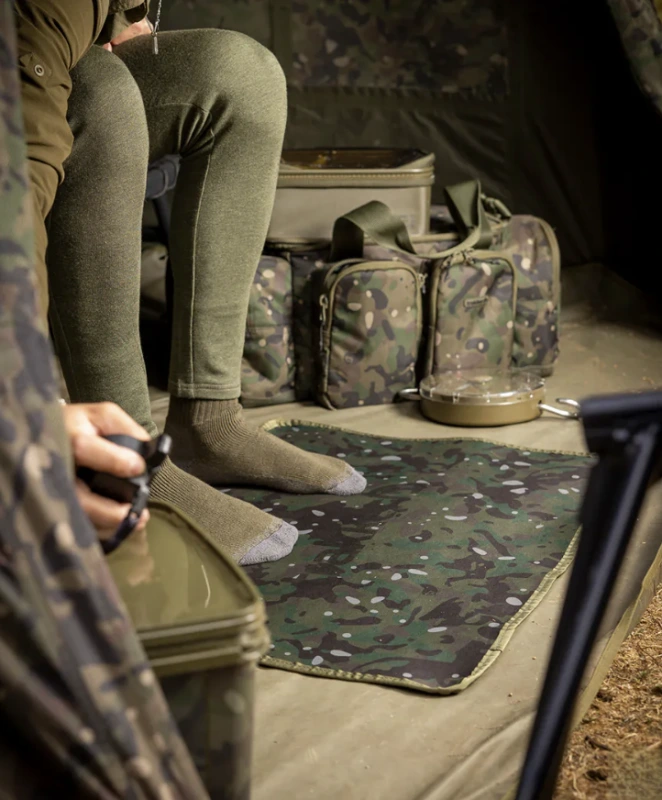 Trakker Oboustranná podložka do bivaku Reversible Bivvy Mat XL 12