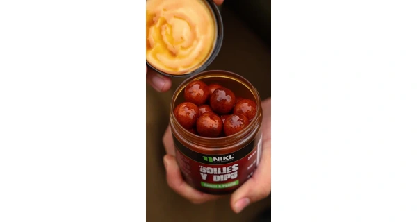 Nikl Boilies v dipu Chilli & Peach 250ml 6